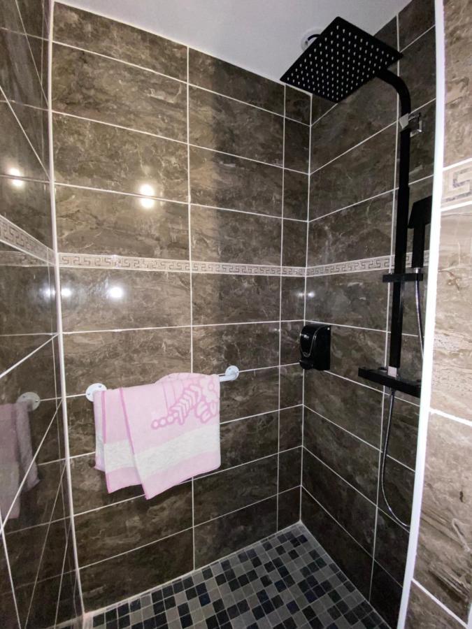 Esprit Etape Bed & Breakfast Saint-Barthelemy-de-Vals Ngoại thất bức ảnh