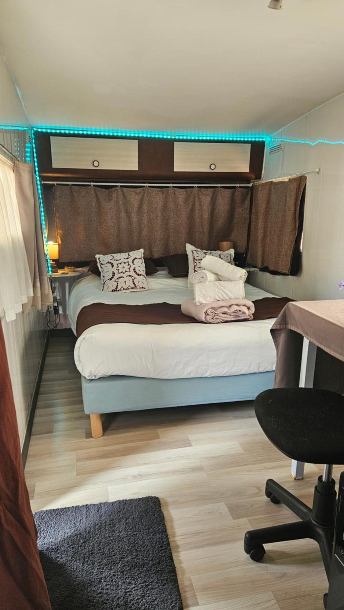 Esprit Etape Bed & Breakfast Saint-Barthelemy-de-Vals Ngoại thất bức ảnh